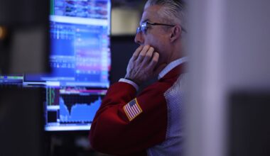 Did Stocks Just Stage a 'Mini Panic'—or Something Worse? What Experts Are Saying