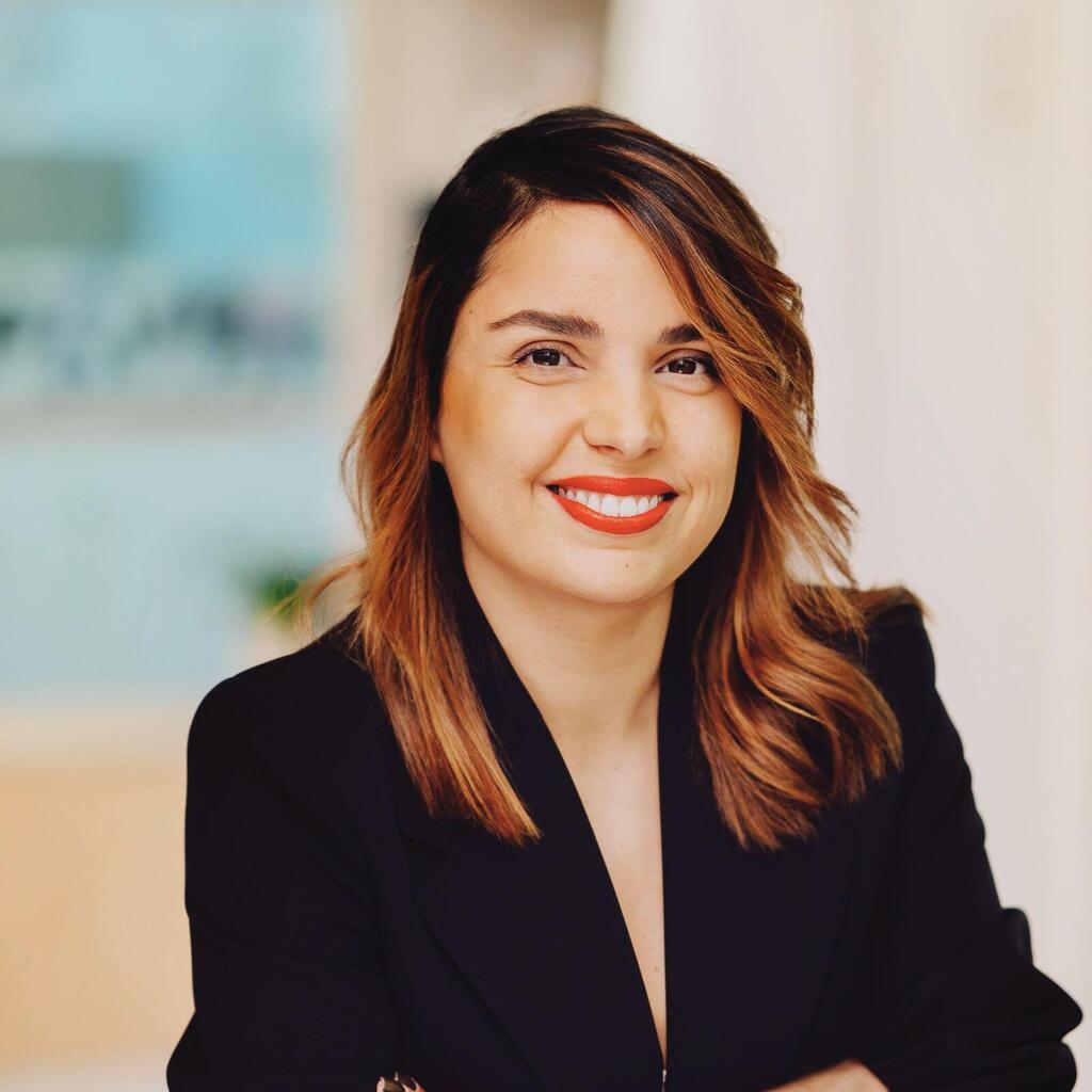 סברין חוג'יראת. "נשים ערביות רווקות כמעט לא מסכימות לדבר על מיניות, בטח לא להיחשף. זה נחשב טאבו מוחלט" 