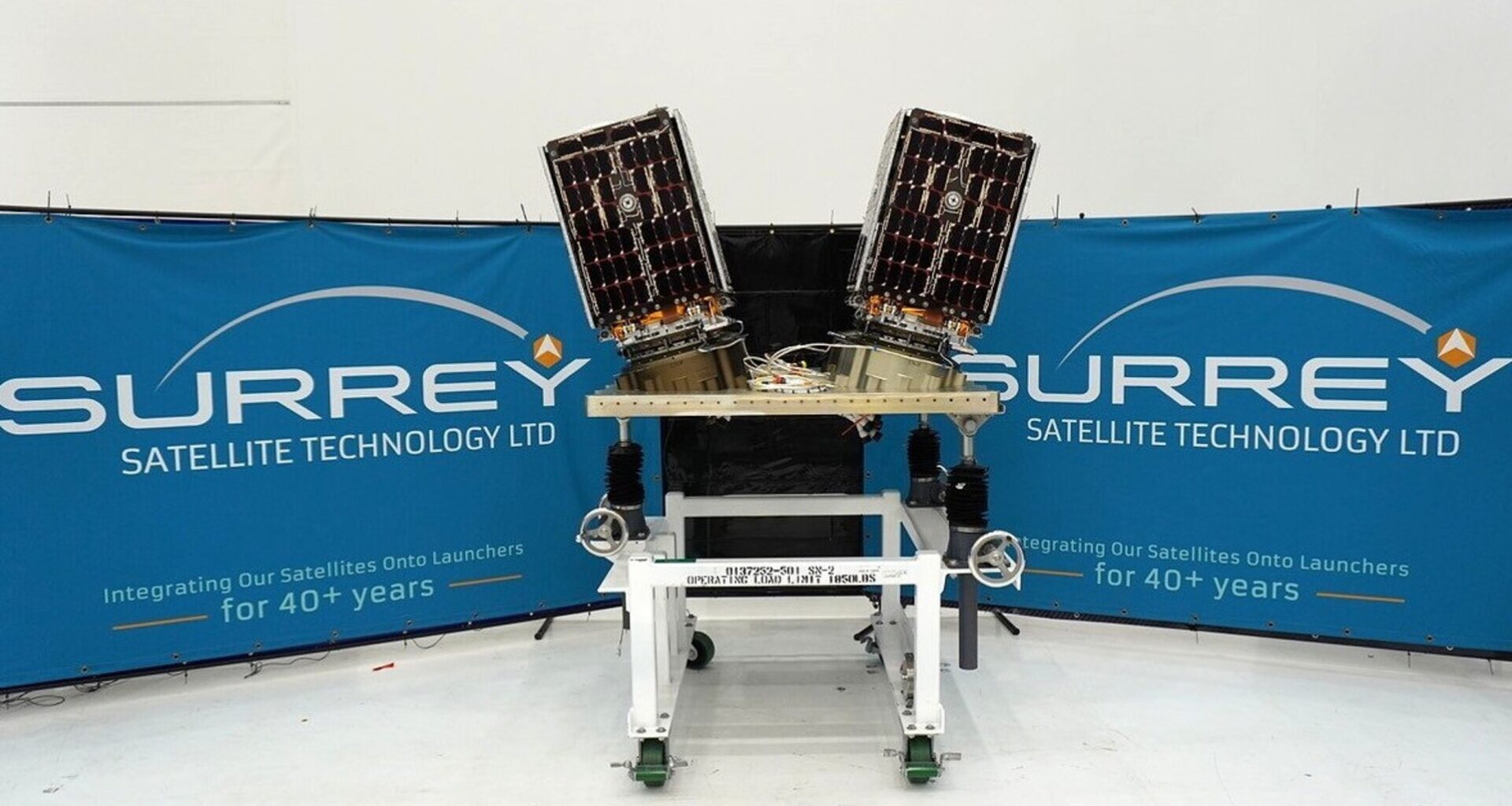 HydroGNSS satellite twins ready for launch