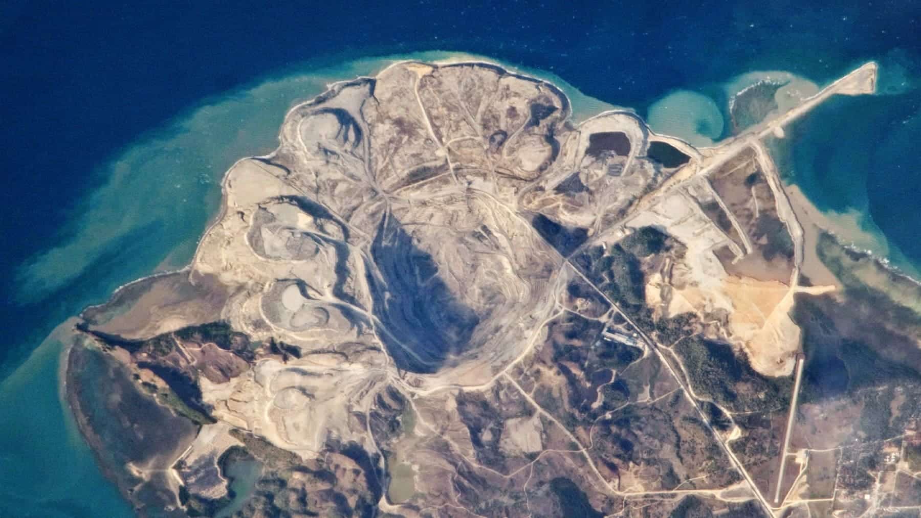 Massive black energy beneath American mine site