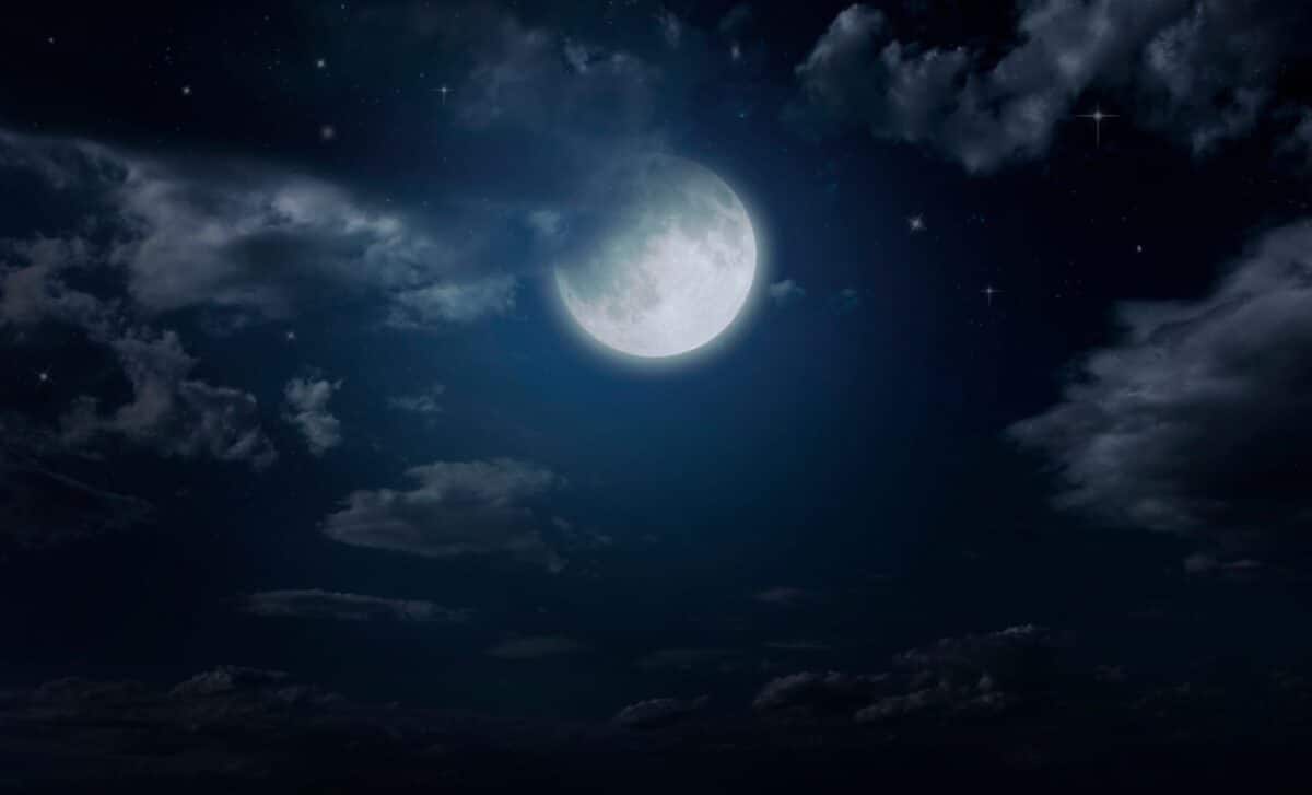 November's New Moon Is About To Set A Record, The Farthest From Earth Until 2043