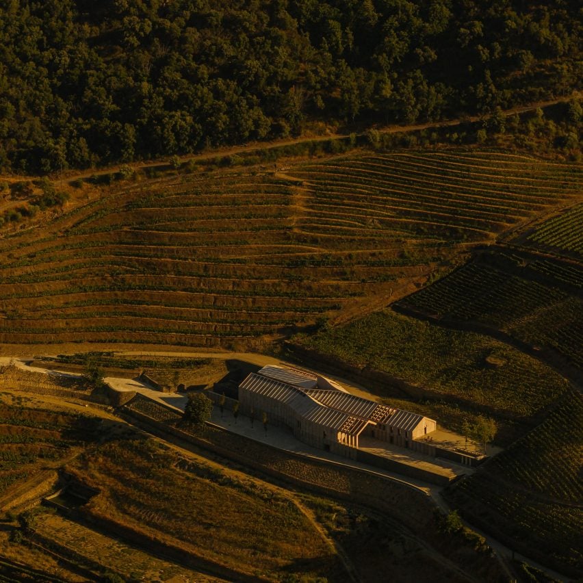 Quinta de Adorigo Winery by Atelier Sérgio Rebelo