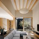 © Ethan Gordon Cupertino Courtyard House / SHED Architecture & Design - Interior Photography, Living Room, Wood, Sofa, Lighting
