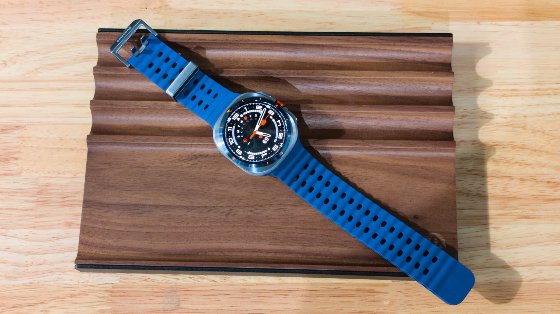 Samsung Galaxy Watch Ultra 2025 Titanium Blue flat on table Samsung Galaxy Watch Ultra 2025 Titanium Blue flat on table