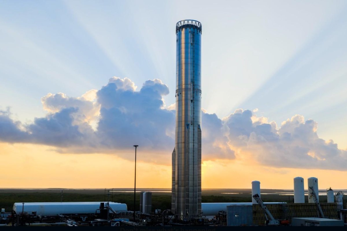SpaceX's new Starship Super Heavy booster explodes in Texas testing