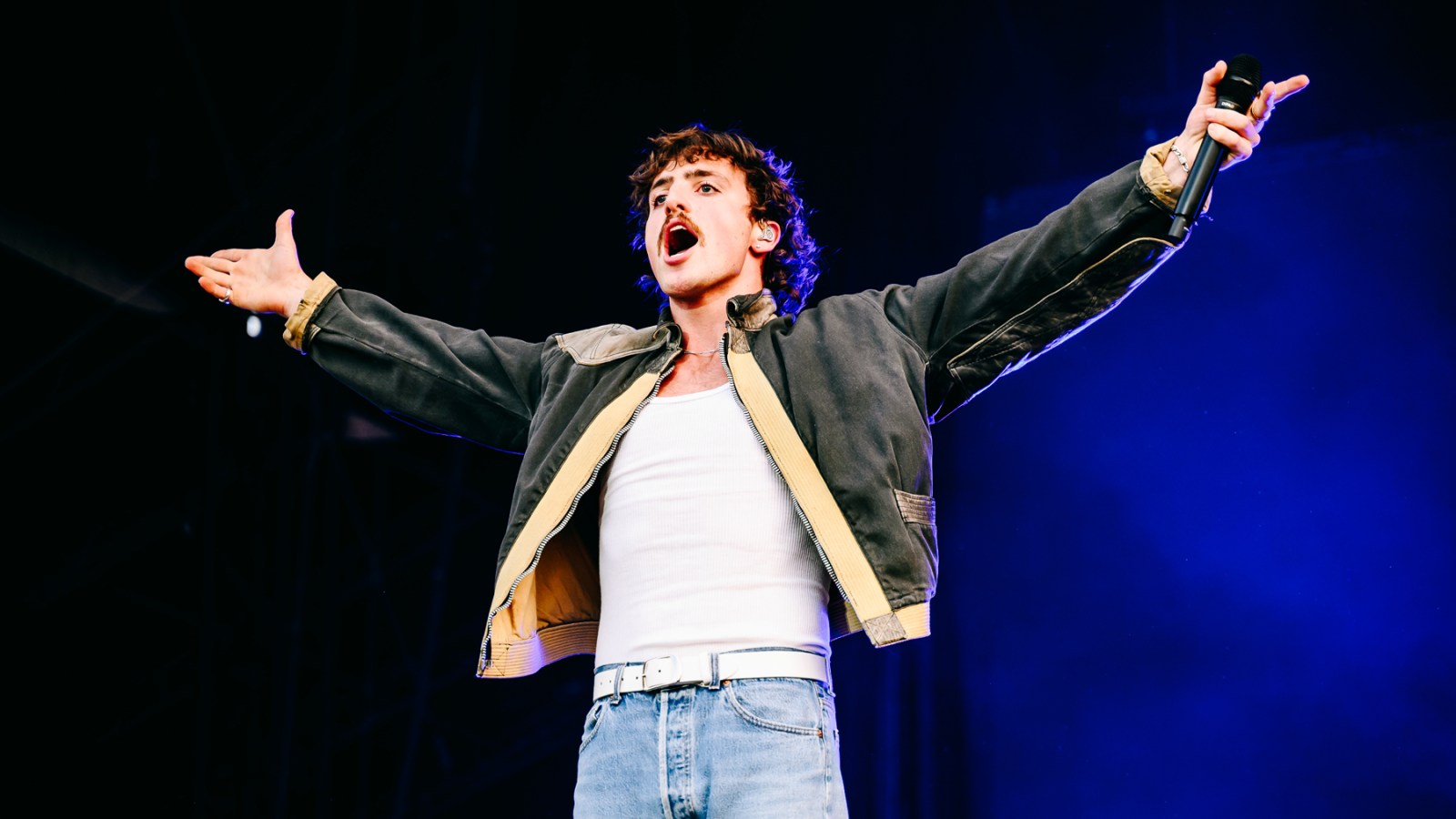 Benson Boone Jokes About 2026 Grammy Awards Nomination Snub