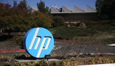 HP to cut about 6,000 jobs by 2028, ramps up AI efforts