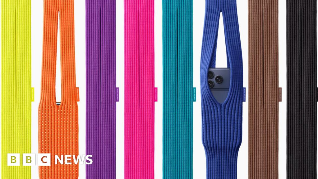 '$230 for a cut-up sock' - Apple's new iPhone Pocket ridiculed online - BBC