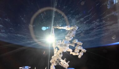 Start your week with this awesome 'space ballet'