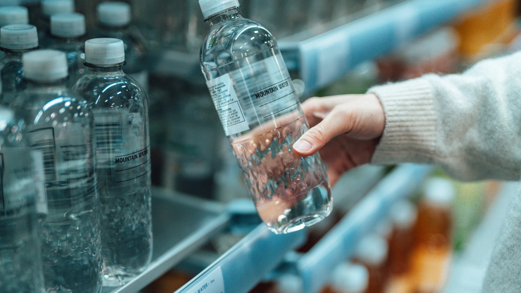 Matteo Bassetti raises alarm about water in plastic bottles—“We are drinking microplastics every day”