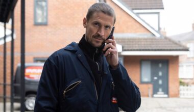 Coronation Street star Jonathan Howard confirms new look into Carl's past