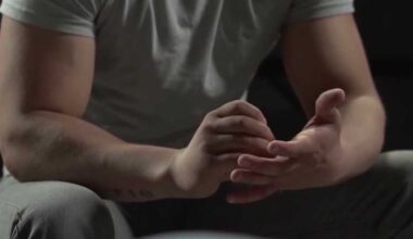 Signs and strategies to cope with seasonal affective disorder