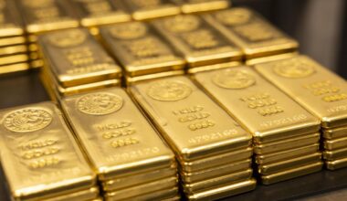Gold Edges Up as Investors Eye Fed Minutes, Healthy 2026 Outlook