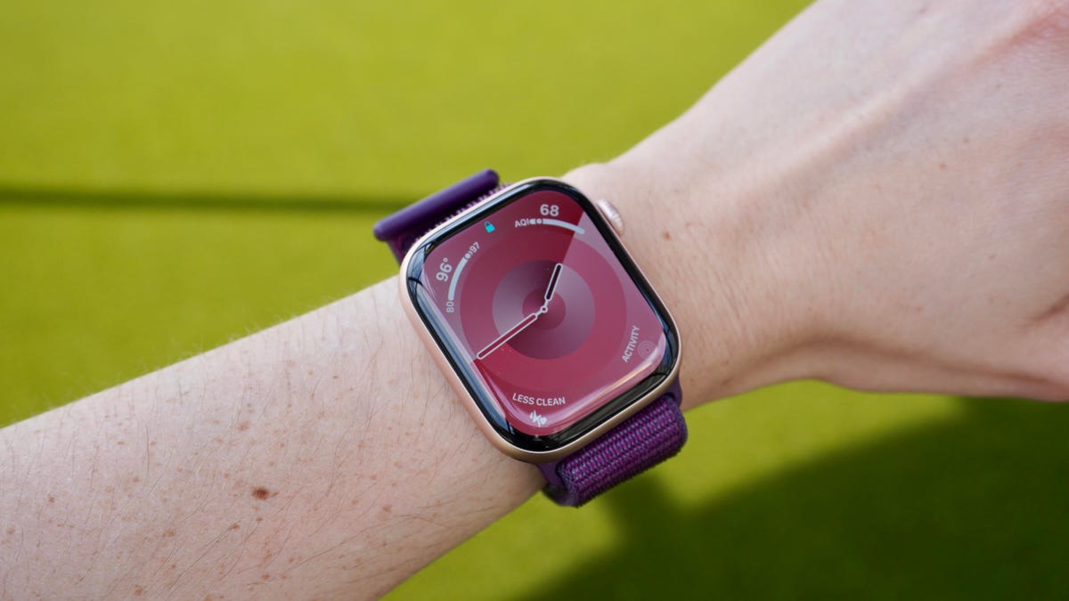 One of the best Apple Watches you can buy isn't Apple's newest (but it's 50% off)