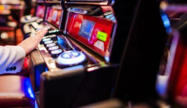 Assessing Valuation After Strong Q3 Revenue and Profit Growth