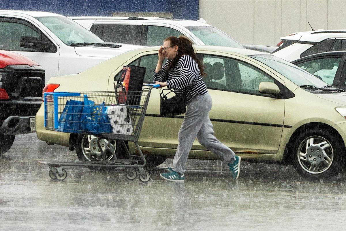 Canada's inflation rate fell to 2.2% in October, as gasoline and groceries rose at slower pace