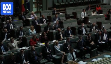 Federal politics live: MPs in the dark as lights switch off during Question Time
