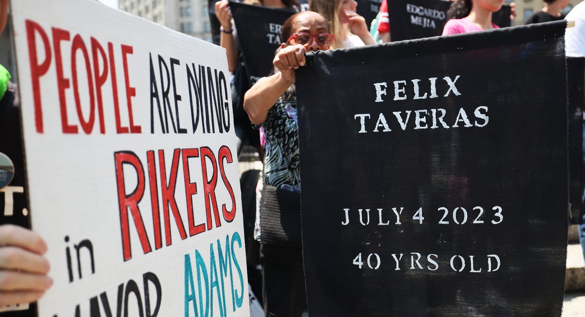 Rikers inmates increasingly need mental health help. New jails won’t fix that, report says