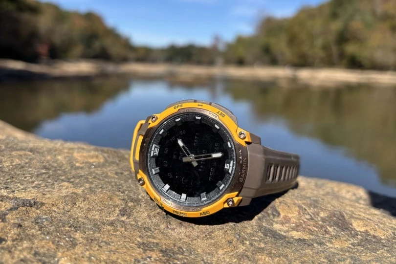 garmin instinct crossover amoled outdoors 2