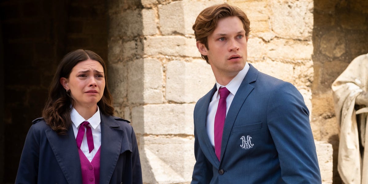 This "spicy" drama with a "painful betrayal" is trending number 1 in the UK now