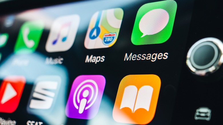 Apple CarPlay apps on an infotainment screen