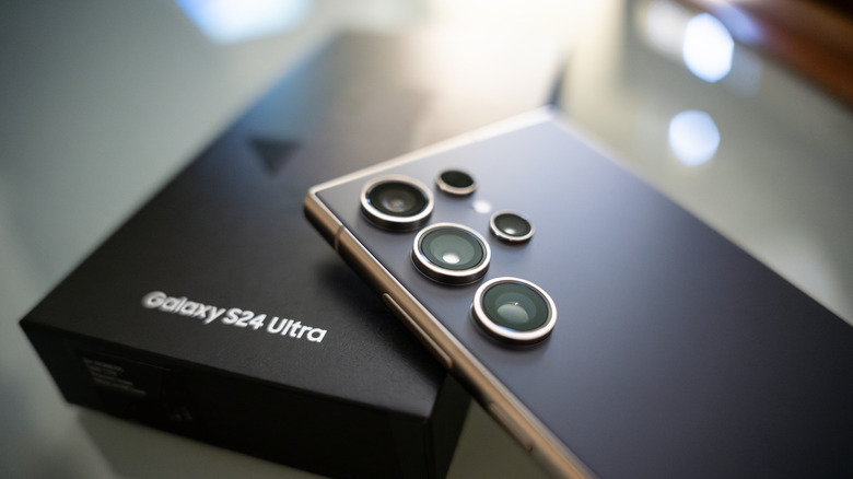 Galaxy S24 Ultra and its retail box.