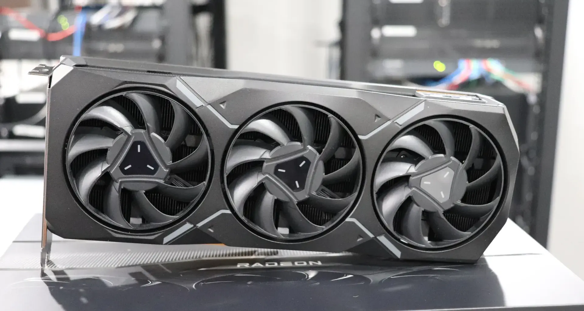 AMD Preps More Graphics Driver Changes For Linux 6.19