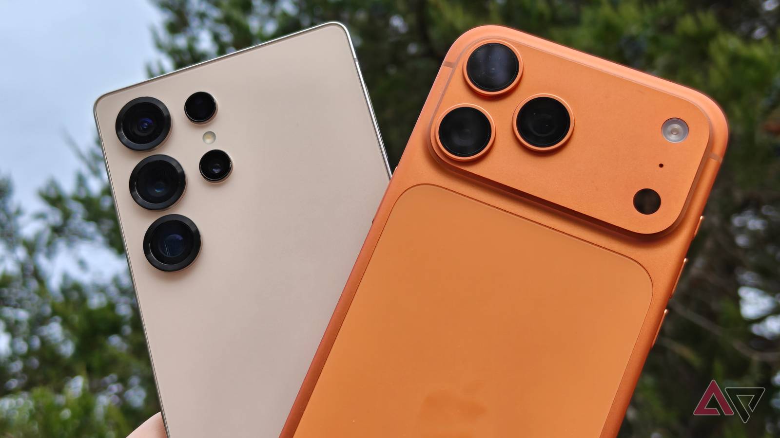 I used the Samsung Galaxy S25 Ultra and iPhone 17 Pro Max, and I'm done pretending one is clearly better