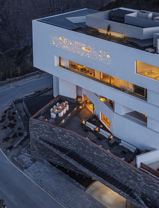 Hotel & Leisure supported by GROHE: Poodom Deqin Meri Hotel by BUZZ | Büro Ziyu Zhuang in Diqing, China. Image credit: Shengliang Su