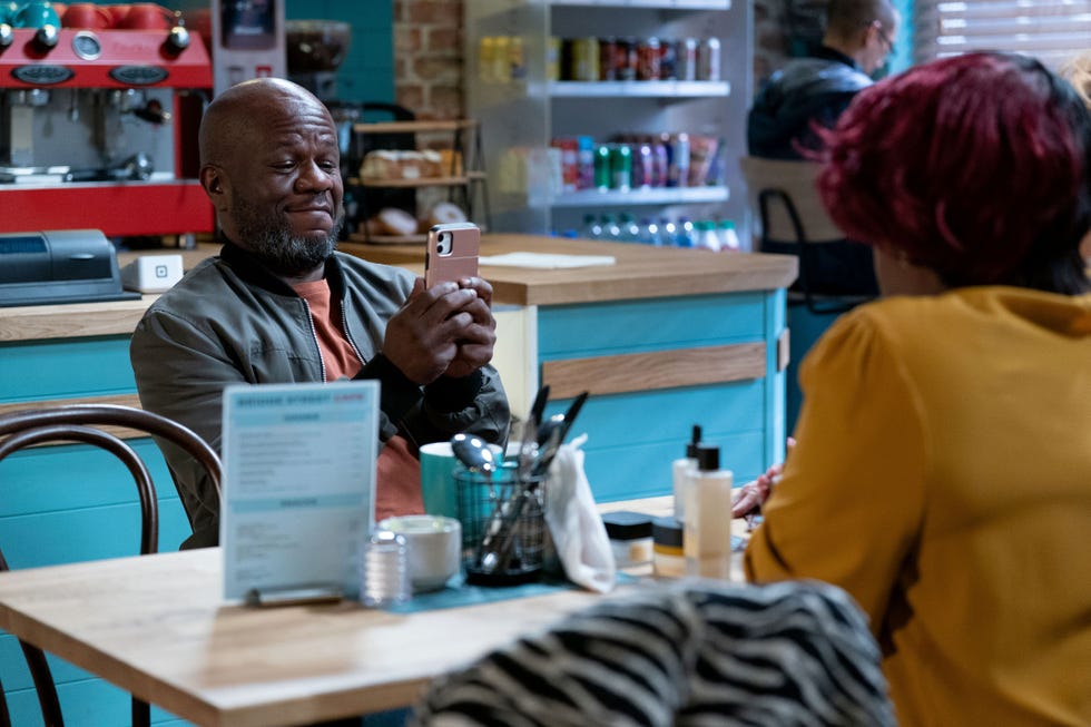 kim fox, howie danes, eastenders