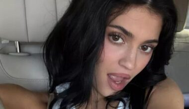 Kylie Jenner’s Seductive Sandy Snap Has Everyone Zooming In