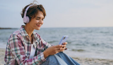 This Free App Turns Listening To Local Radio Into An Addictive Adventure