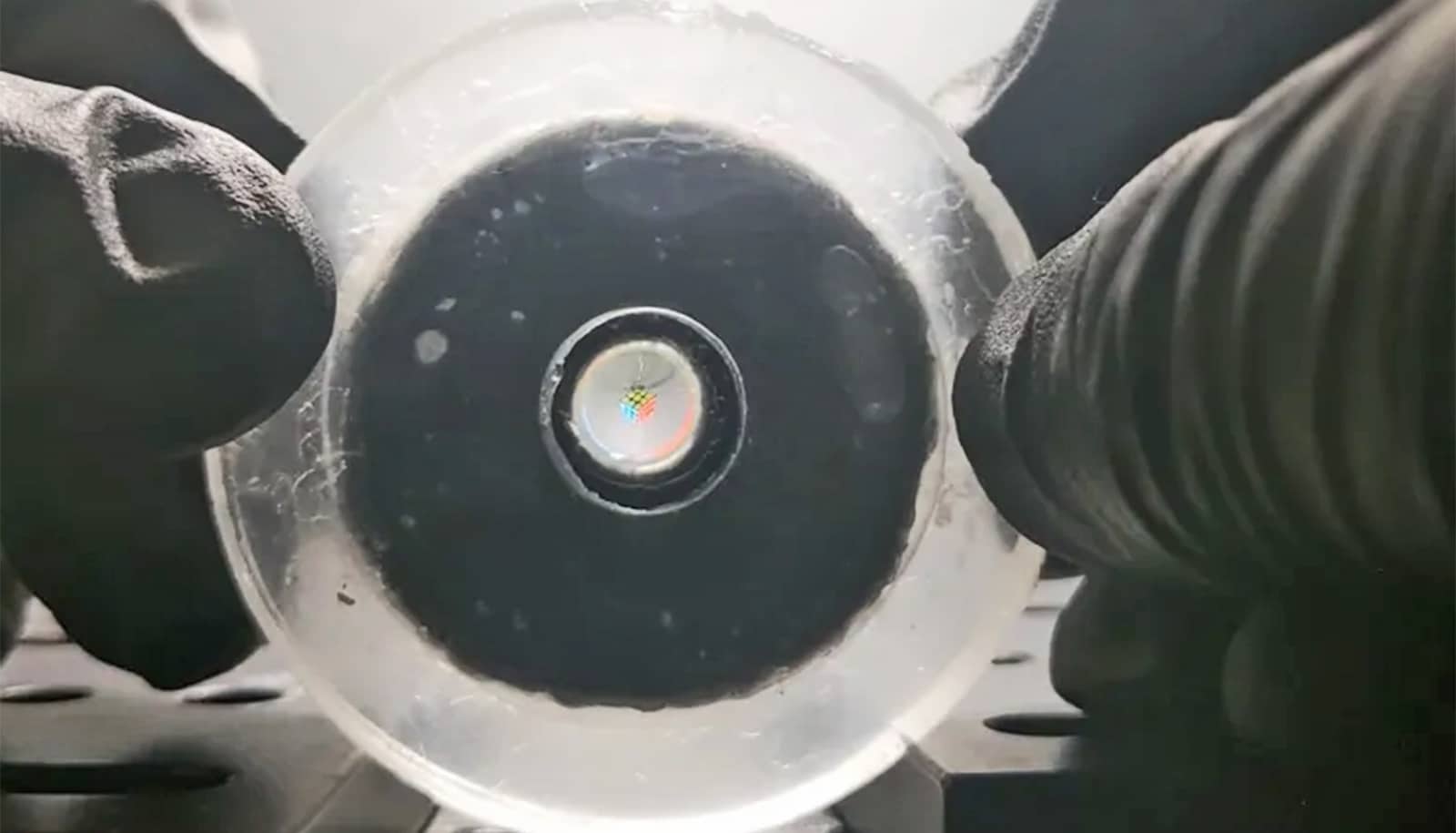 Lens mimics human eyes to give robots a better view