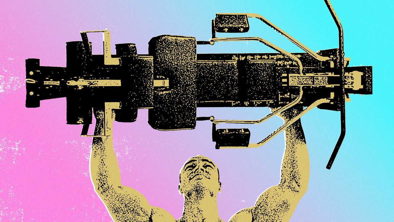 Should You Use Free Weights or Machines at the Gym?