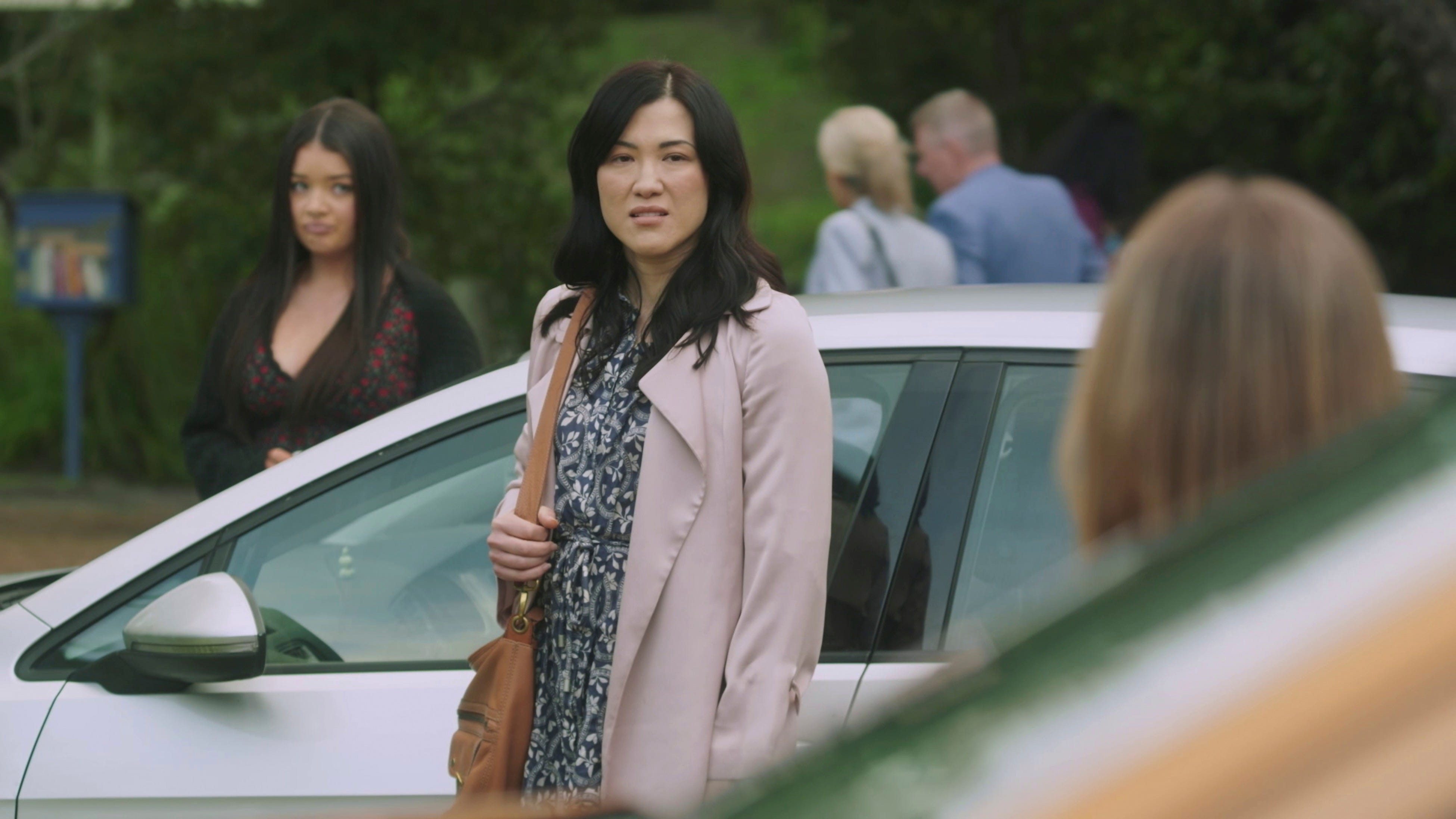 sadie rodwell and wendy rodwell in neighbours