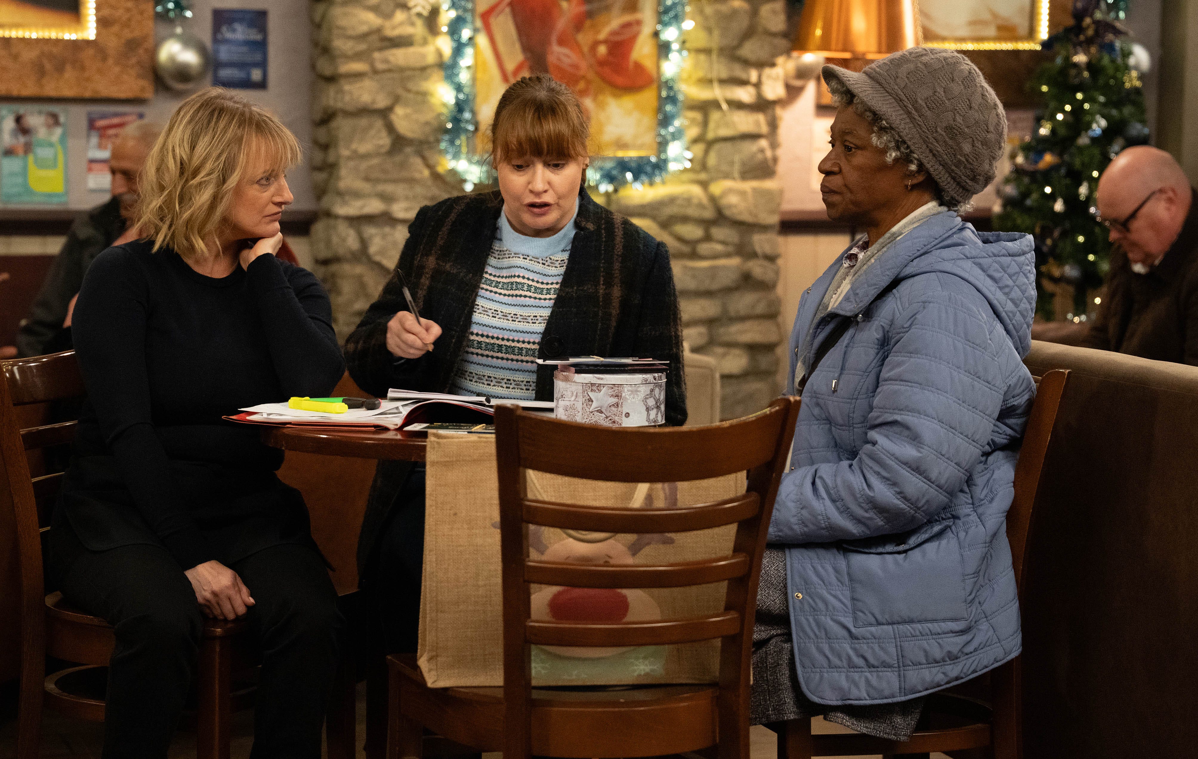 nicola king, claudette anderson, lydia dingle, emmerdale