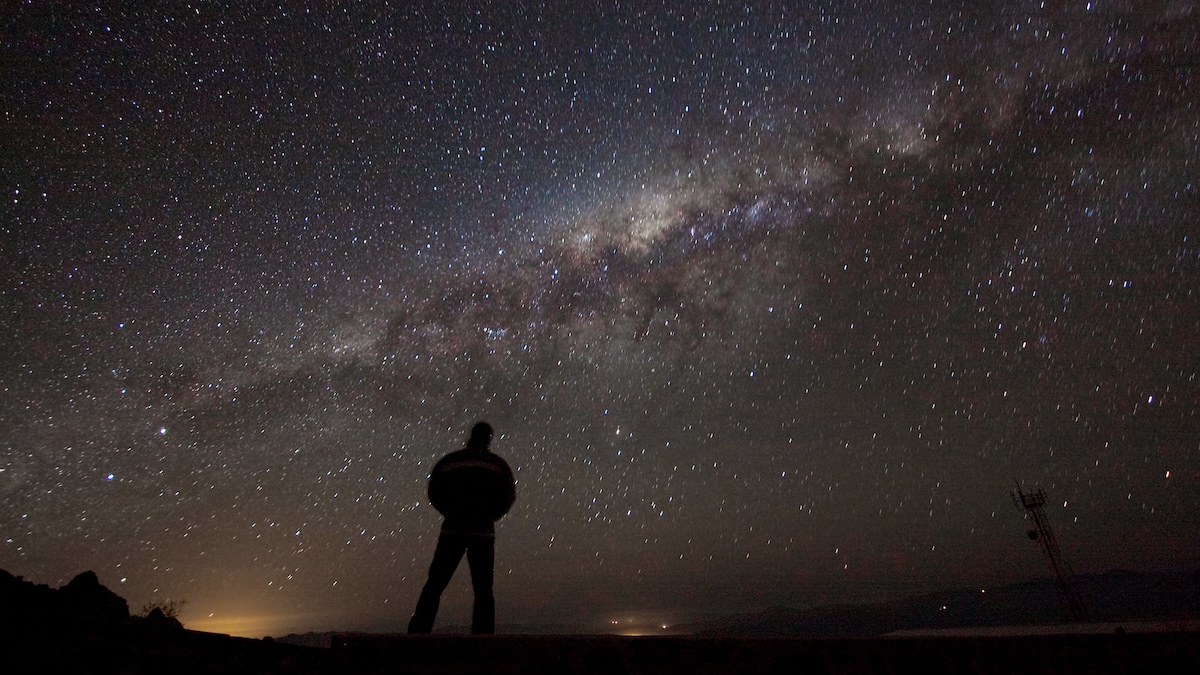 We May Be Moving Faster Through The Universe Than We Thought : ScienceAlert