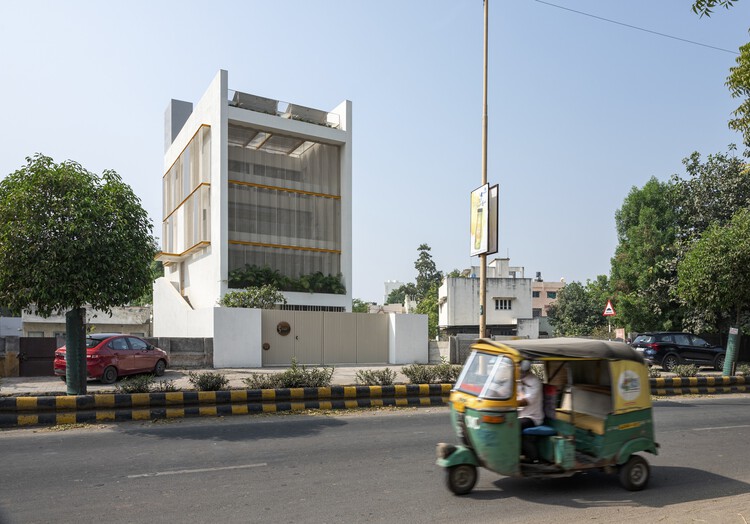 Plot 33 / playball studio - Exterior Photography