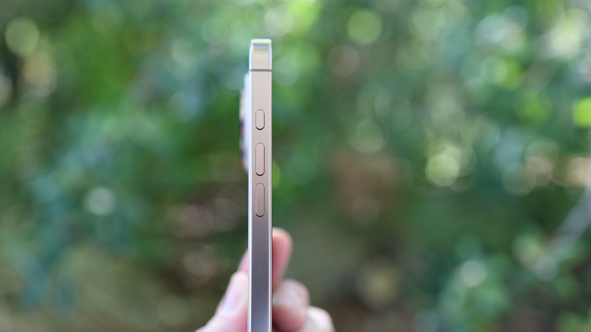 Apple iPhone 16 Pro Max  REVIEW