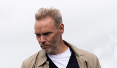 Emmerdale's Ray Walters caught out as Nicola King gets suspicious