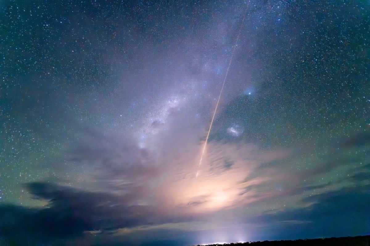 resized_w_2_reentry_galaxies