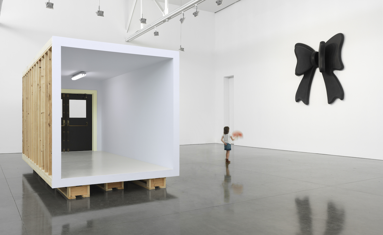 Installation view of Robert Therrien’s 2017 exhibition at Gagosian. (Photo: Rob McKeever)