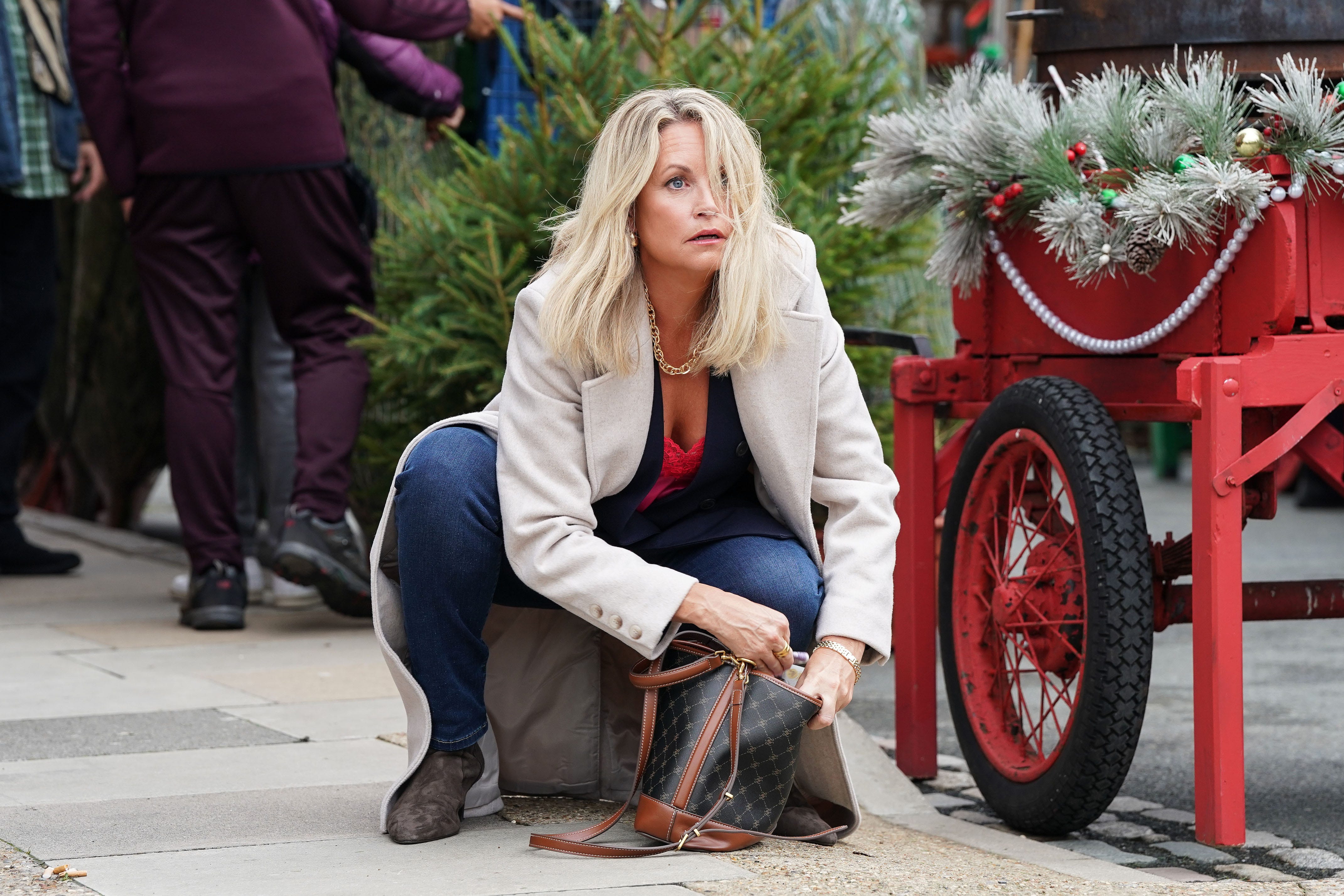 sam mitchell, eastenders