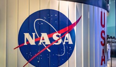 NASA awards hydrogen supply contracts to Air Products and Plug Power | largest liquid hydrogen storage sphere