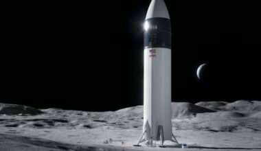 SpaceX to Tell NASA the Moon Will Have to Wait