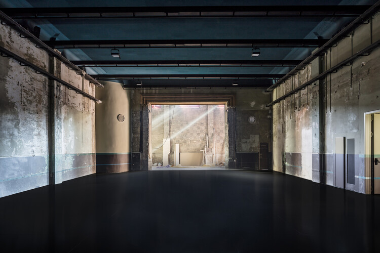 The Architecture of Restraint: When Choosing Not to Build Becomes Design - Image 23 of 38