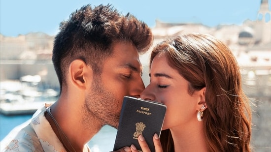 Tu Meri Main Tera Main Tera Tu Meri's title song, produced by Vishal-Shekhar, has created excitement for the film's release on December 25, 2025.