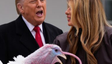 Trump spares turkeys — but not his opponents — at Thanksgiving pardoning ceremony