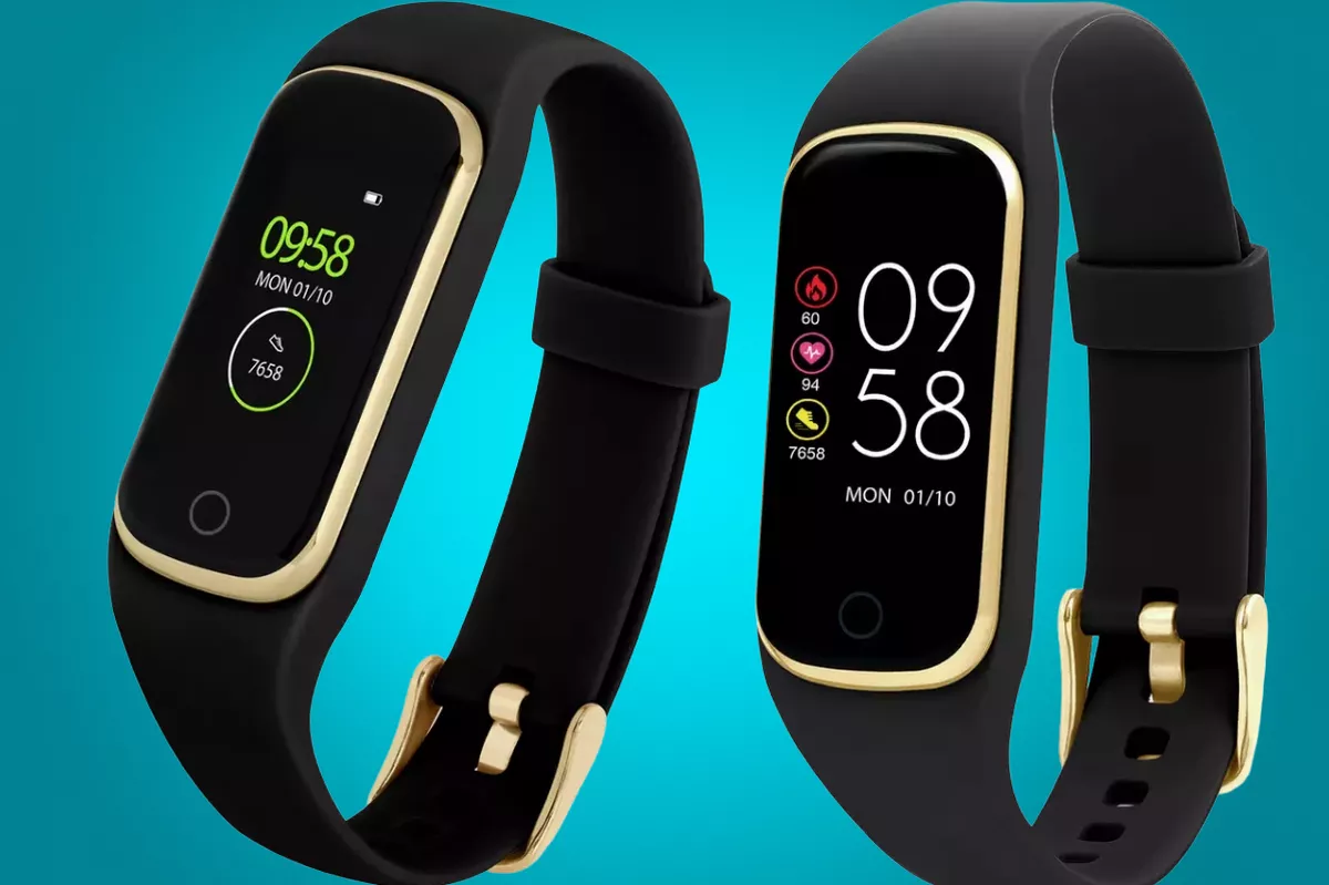 Reflex active on blue background