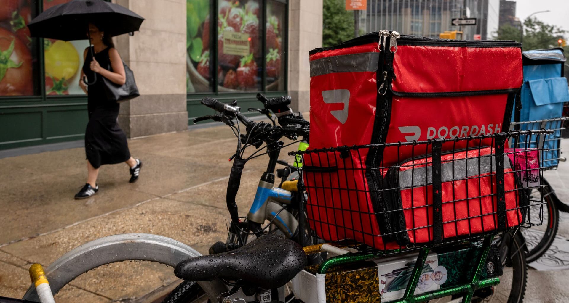 Stocks making the biggest moves midday: SNPS, DIS, DASH, MSTR